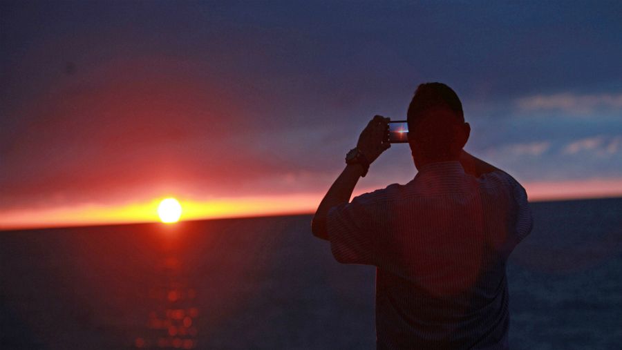 Cada puesta de sol es diferente según donde estés