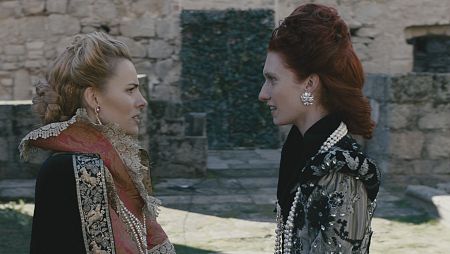 María Estuardo e Isabel I en 'Reinas'