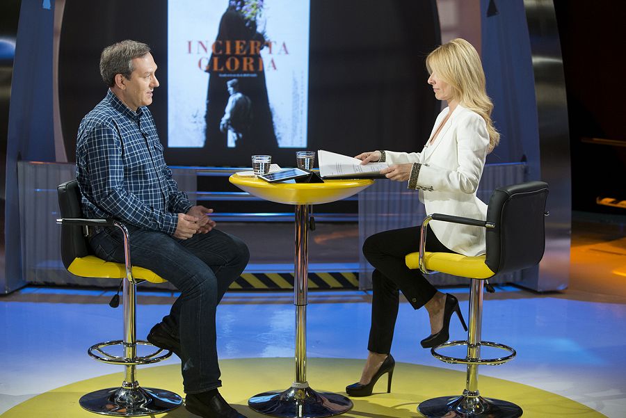 Elio Castro con Cayetana Guillén Cuervo