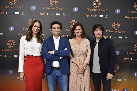Eva González, Pepe Rodríguez, Samantha Vallejo-Nágera y Jordi Cruz durante la presentación en Barcelona