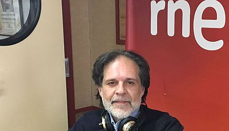 Joaquín López, codirector del programa 'Gitanos' en Radio 5 y Radio Exterior