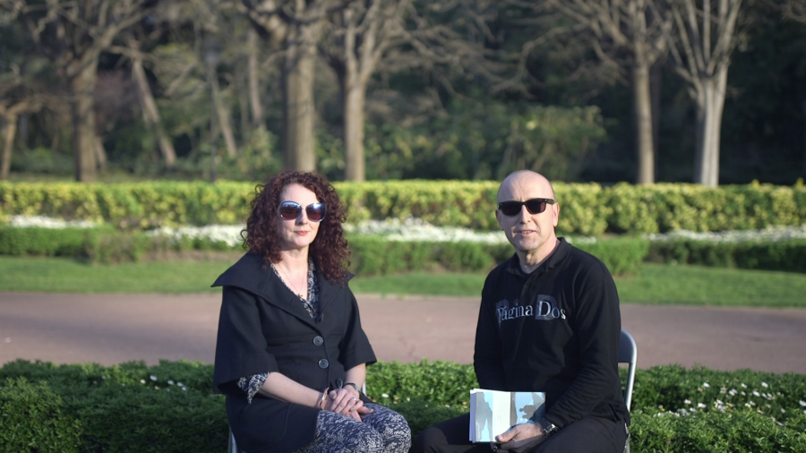 Reconoció la autora que estamos ante una gran novela de amor pero también ante una novela que reflexiona sobre la ausencia del padre