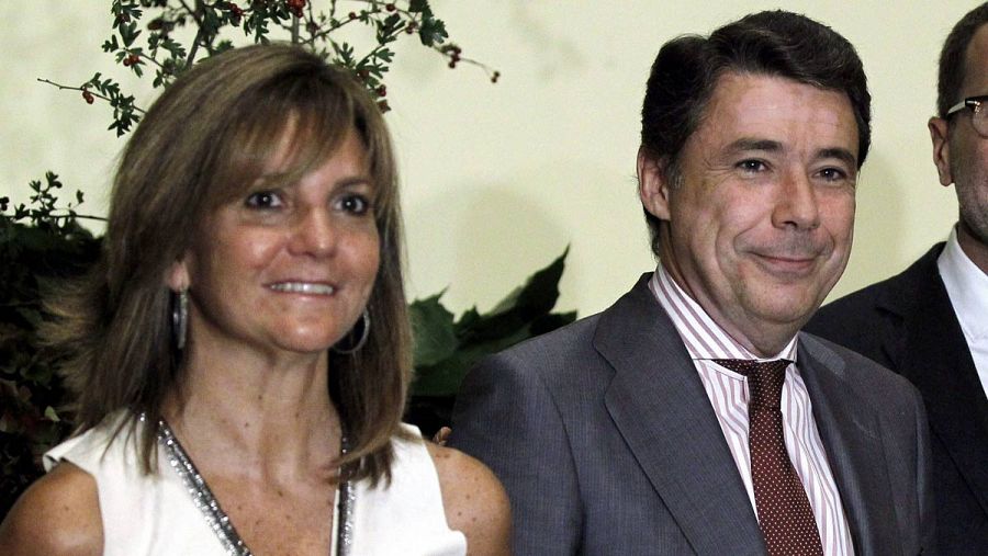 Ignacio González y su mujer, Lourdes Cavero.