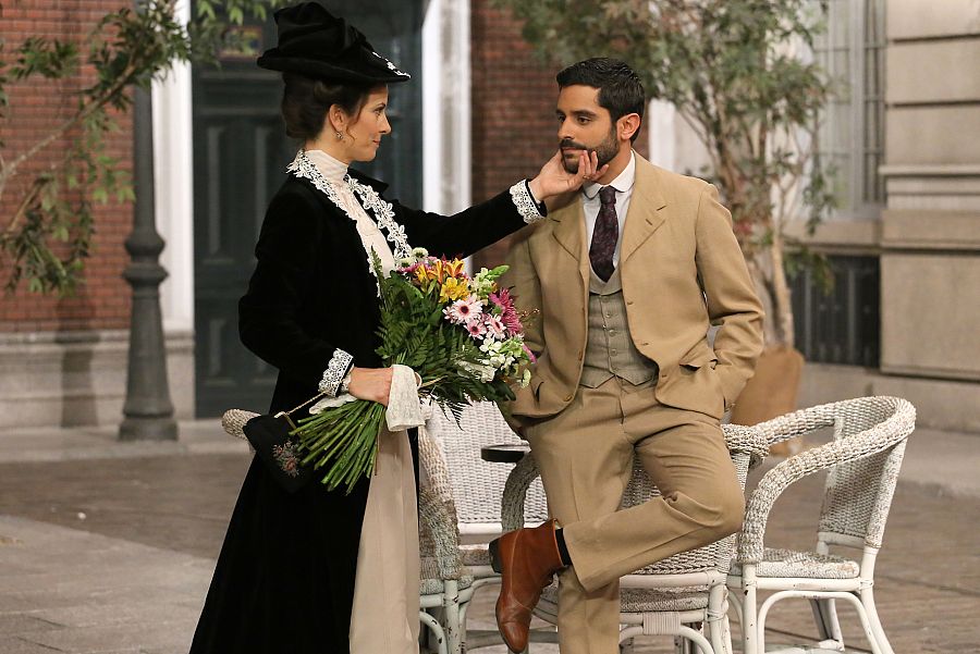 Juliana se reencuentra con su hijo Víctor