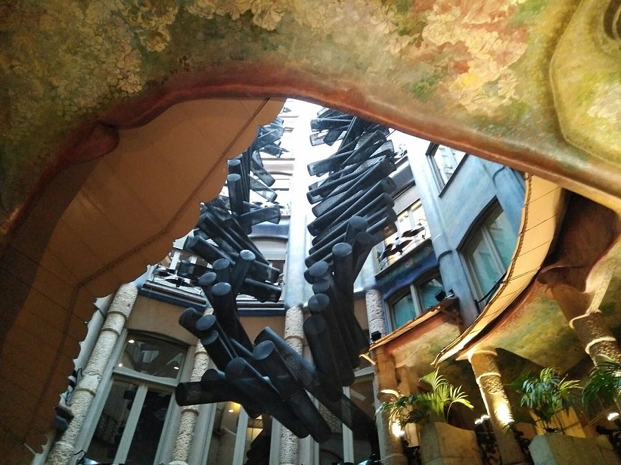 A la Pedrera del Passeig de Gràcia, l'obra del artista Frederic Amat