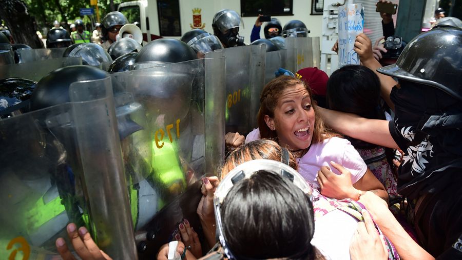Estudiantes universitarios venezolanos han tomado las callles de Caracas