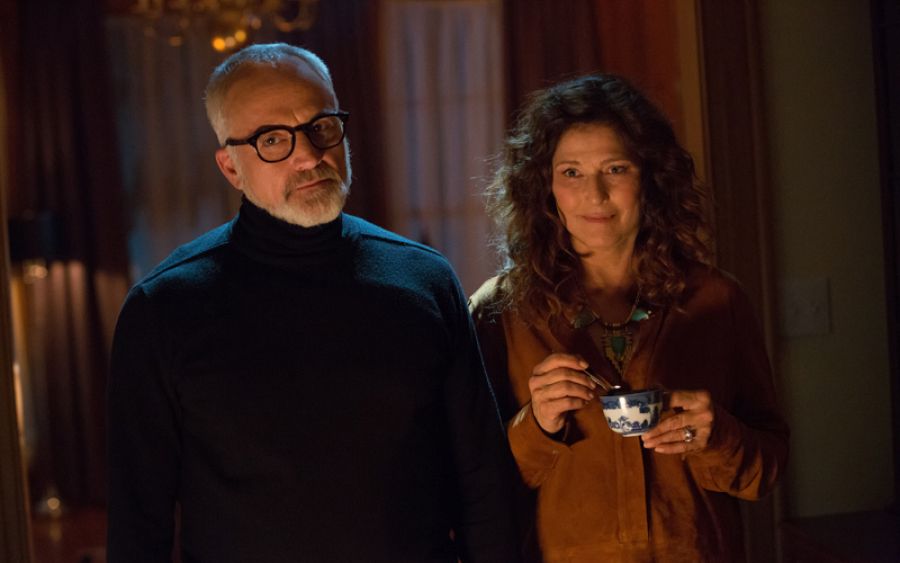 Catherine Keener y Bradley Whitford en una escena de la película