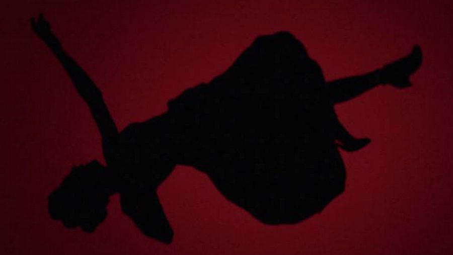 Escena de 'El Ministerio del Tiempo' en homenaje a 'Vértigo'