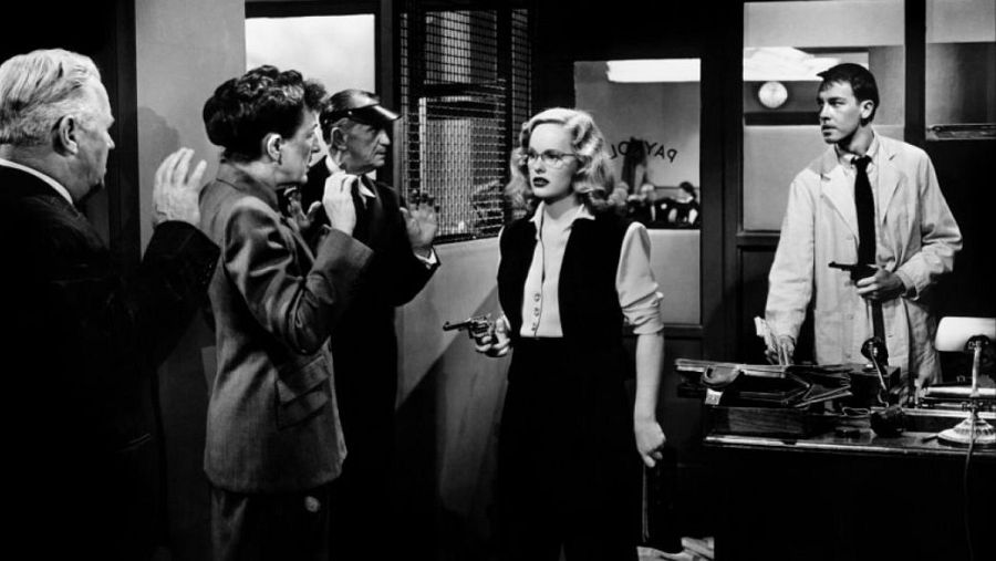 Delincuentes en pleno atraco