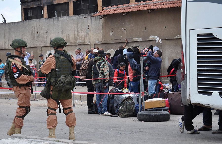 Evacuación de rebeldes y civiles desde Al Waer