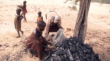 Recogida de carbón en África