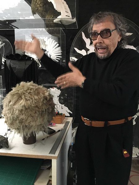 Lluis Llongueras desvela qué relación hay entre los erizos, el pelo humano y el bigote de Dalí