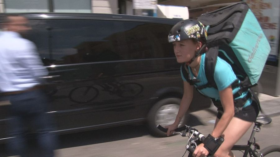 `A mesa puesta¿, en Comando Actualidad.