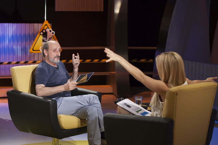 Hacemos un repaso de la carrera de José Luis Gil como actor de doblaje y como actor adolescente en los espacios dramáticos de TVE