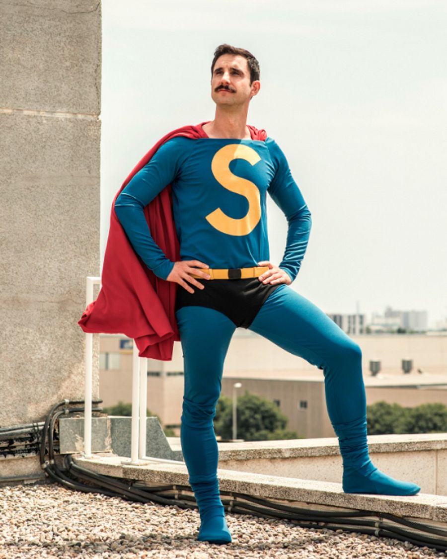 Primera imagen de Dani Rovira caracterizado como Superlópez