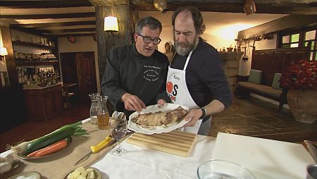 Karra visita el Valle de tena para salvar la churra tensina, una especie de oveja prácticamente desaparecida