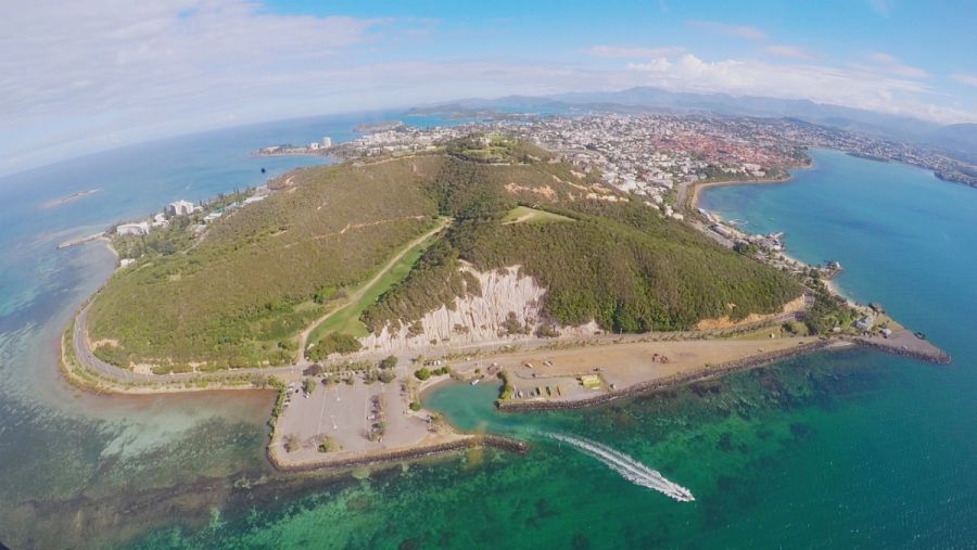 Nueva Caledonia, un archipiélago de Oceanía situado en la Melanesia