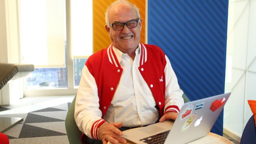 Juan José Cañas, el abuelo youtuber