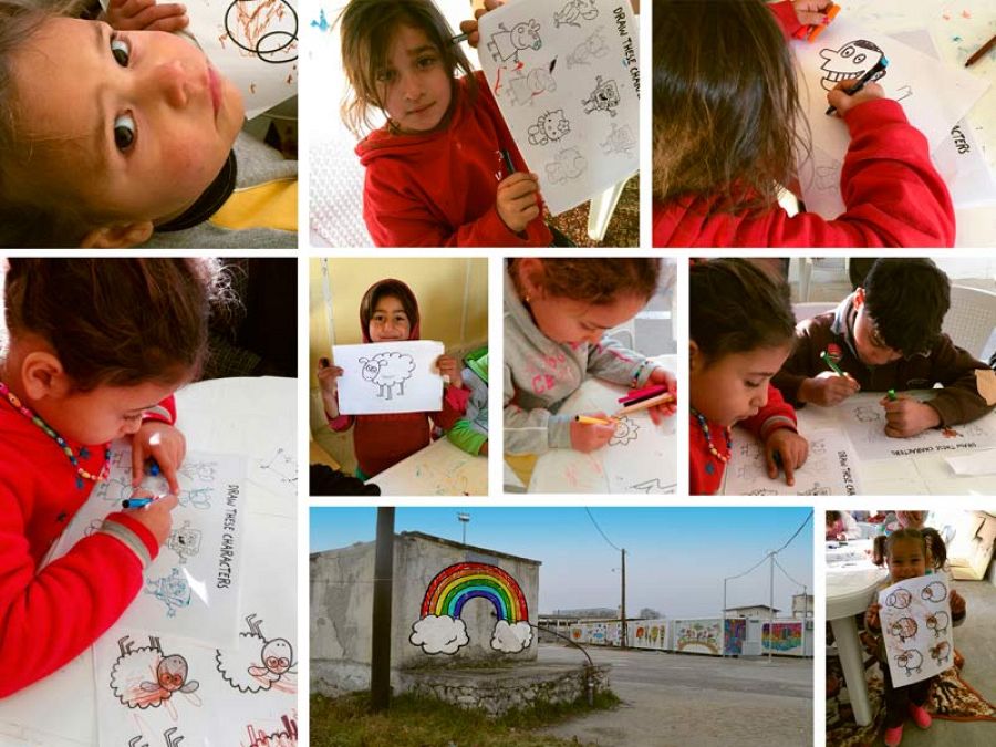 Niños dibujando en el campo de refugiados de Alexandría (Grecia)