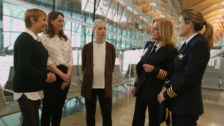 Blanca Portillo y Soraya Arnelas junto a Marta Pérez-Aranda y Elena Mayoral