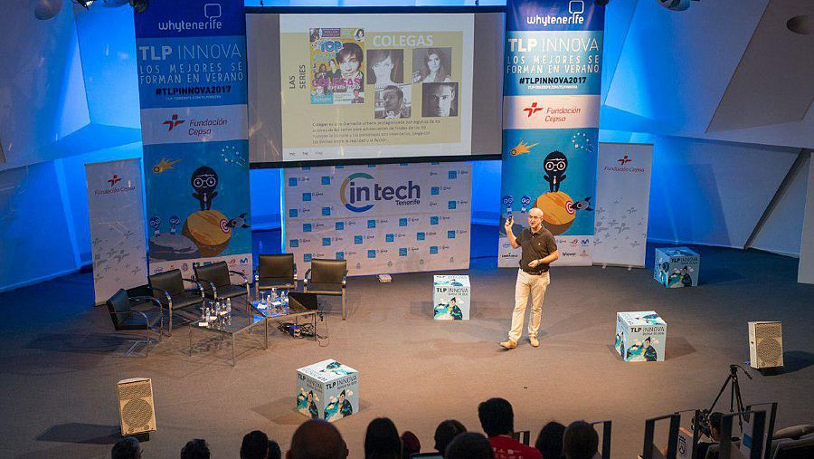 Alejandro Vega, director de RTVE Digital, durante su ponencia