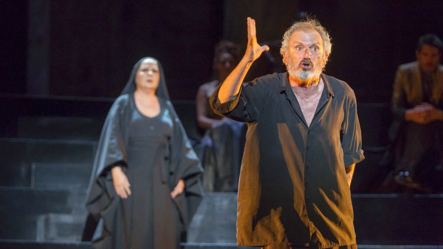 Carmen Linares y Antonio Valero, en un momento de la función.