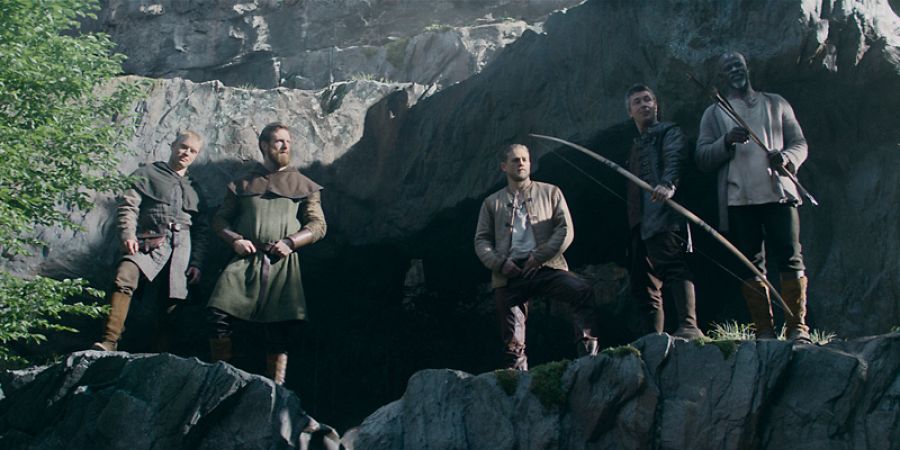 Arturo y los futuros caballeros de la Tabla Redonda