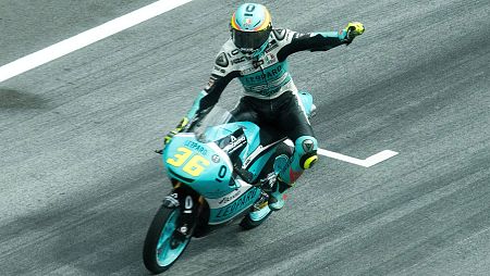 Mir celebra su victoria en Austria