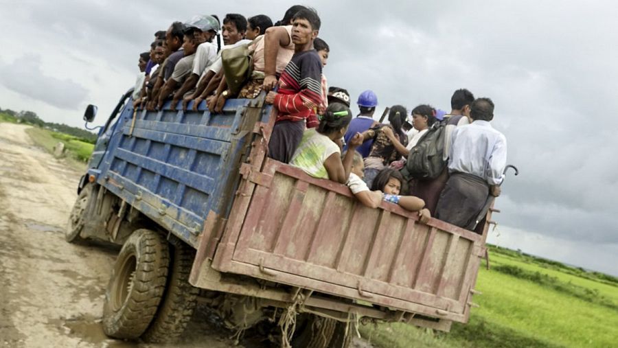 Al menos 58.000 musulmanes rohinyás han huido a Bangladesh desde agosto
