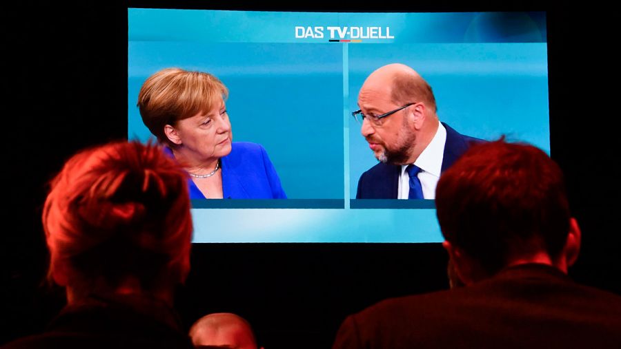 Un momento del debate entre Angela Merkel y Martin Schulz