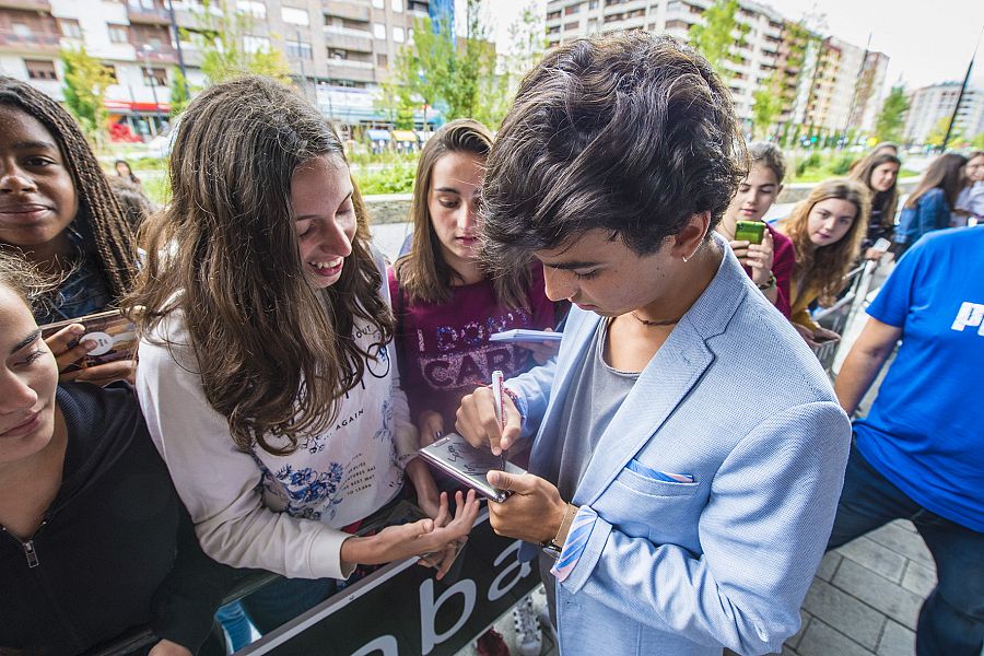 Óscar Casas atendió a sus seguidores en el FesTVal