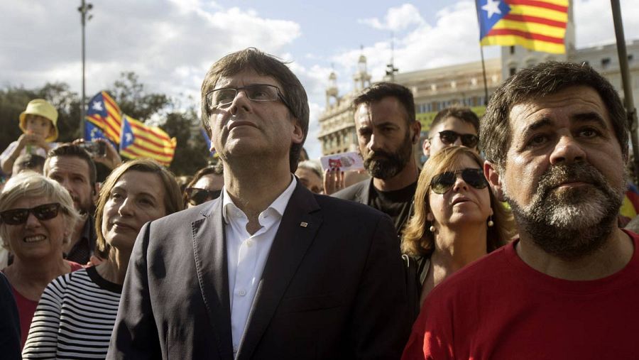 Puigdemont participa por primera vez en la Diada de Barcelona.