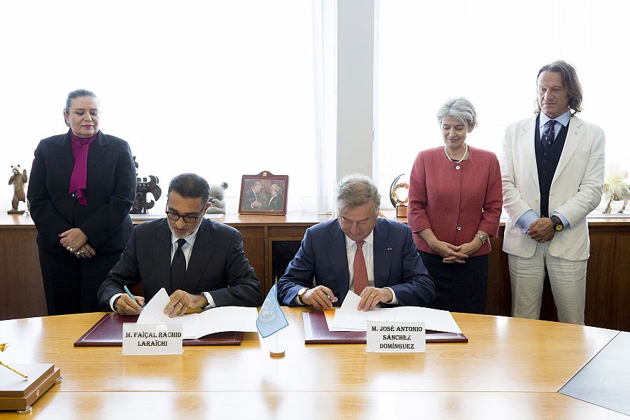 Faïçal Rachid Laraichi y Jose Antonio Sanchez en la firma del convenio