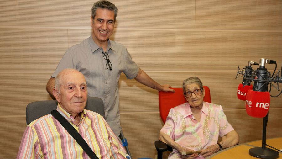 Arturo Martín, con Lacalle y su hermana y cuidadora