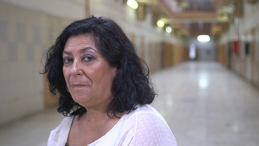 La escritora Almudena Grandes ha emprendido la redacción de una serie de novelas para retratar la resistencia a la dictadura en la posguerra española. Lleva ya cuatro novelas publicadas