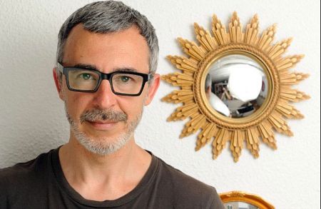 Paco Tomás, director y presentador de 'Wisteria Lane'