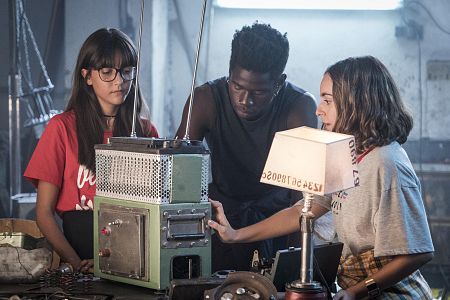 Patri, Jon y Bea, dan con un peligroso artefacto de gran potencia para demostrar que lo paranormal existe