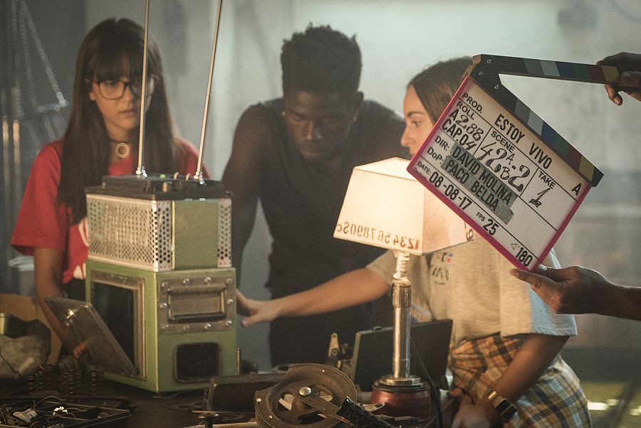 Bea, Yon y Patri se la juegan por la batería