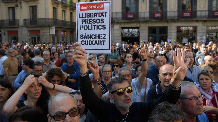 Protestas en Barcelona contra el encarcelamiento de Sánchez y Cuixart