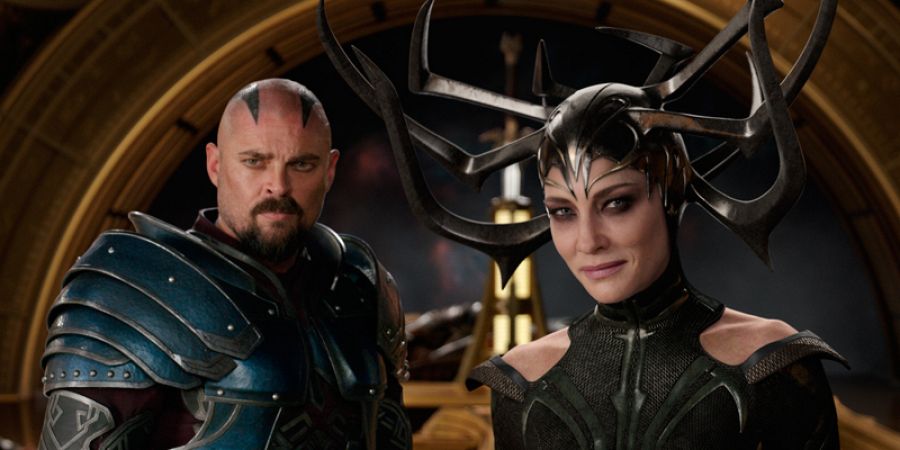 Hela, diosa de la muerte y Skurge (el verdugo)