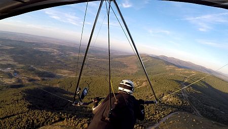 Las aventuras aéreas dejarán las mejores imágenes de paisajes con vuelos en globo, ala delta o parapente