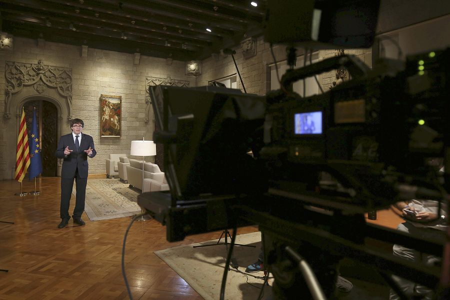 Carles Puigdemont, durante su mensaje institucional.