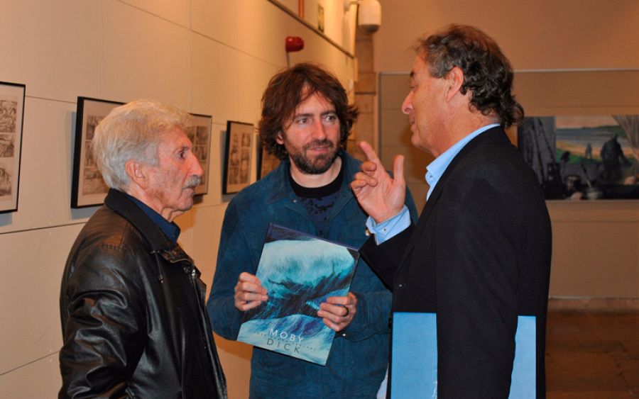 José Ramón Sánchez, su hijo Daniel Sánchez Arévalo y José Luis Córdoba, director de publicaciones de Panini en la exposición