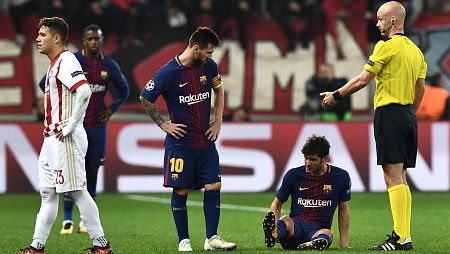 Momento en que Sergi Roberto se lesiona en Atenas ante Olympiacos.
