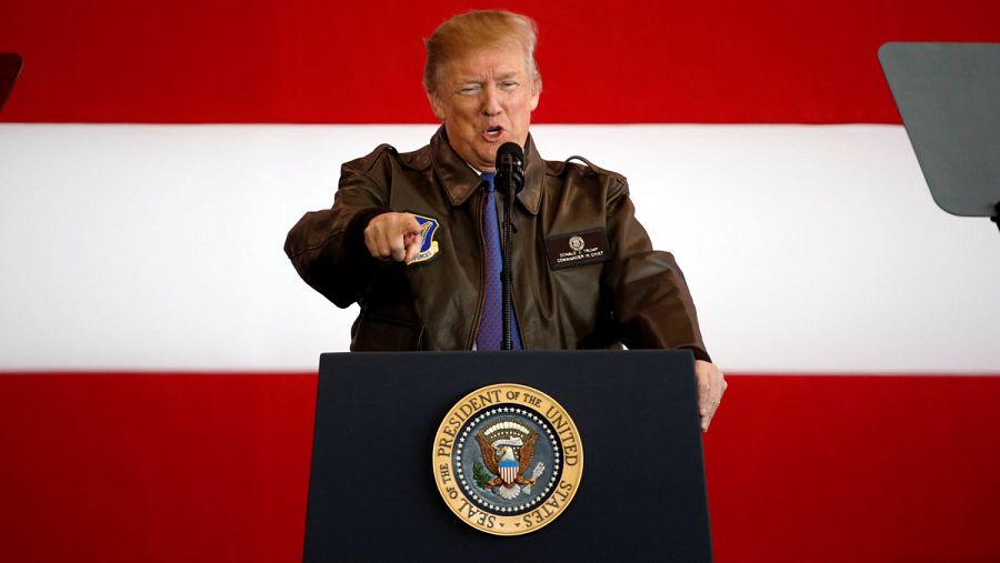 Donald Trump, durante su discurso ante las tropas estadounidenses en la base de Yokota