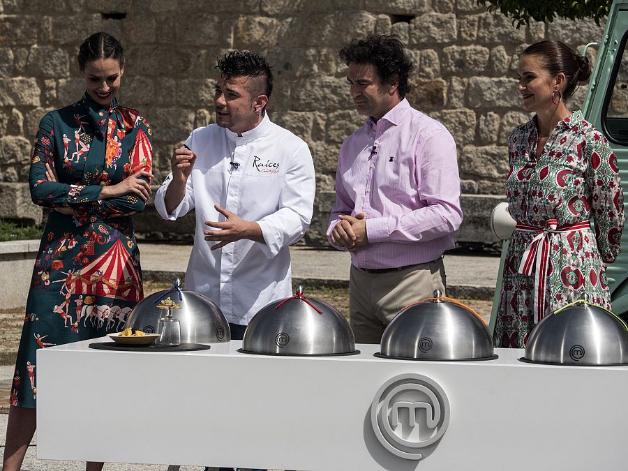 En la prueba de exteriores cocinarán en food trucks un menú de Carlos Maldonado