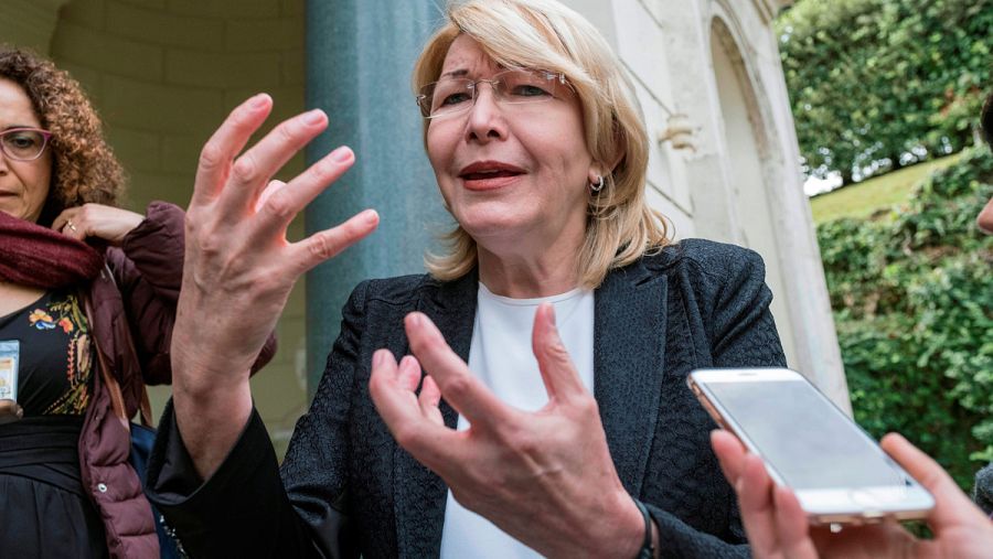 La exfiscal general de Venezuela Luisa Ortega en un encuentro en el Vaticano