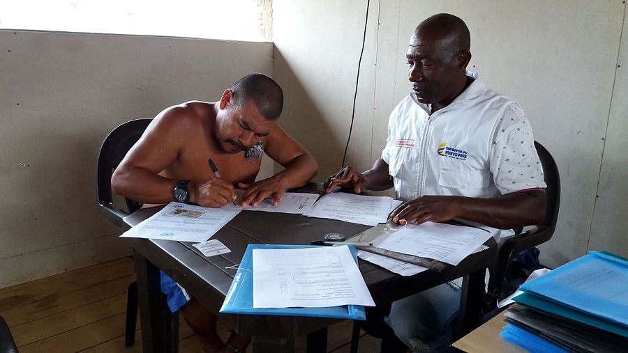 La Oficina del Alto Comisionado para la Paz certifica que los miembros de las FARC ya no están armados