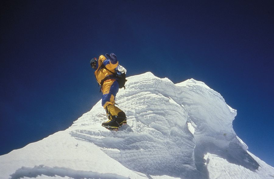 Juanito Oiarzabal en la cumbre del Annapurna
