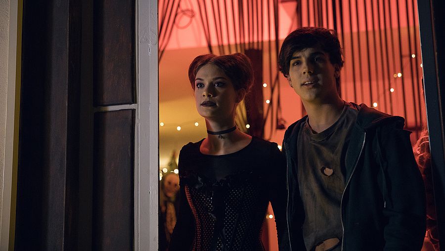 Los espectadores han sido los encargados de decidir semanalmente el curso de la trama con sus votaciones